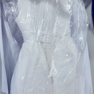 Communion dress size 6 T by Joan Calabrese like new! White